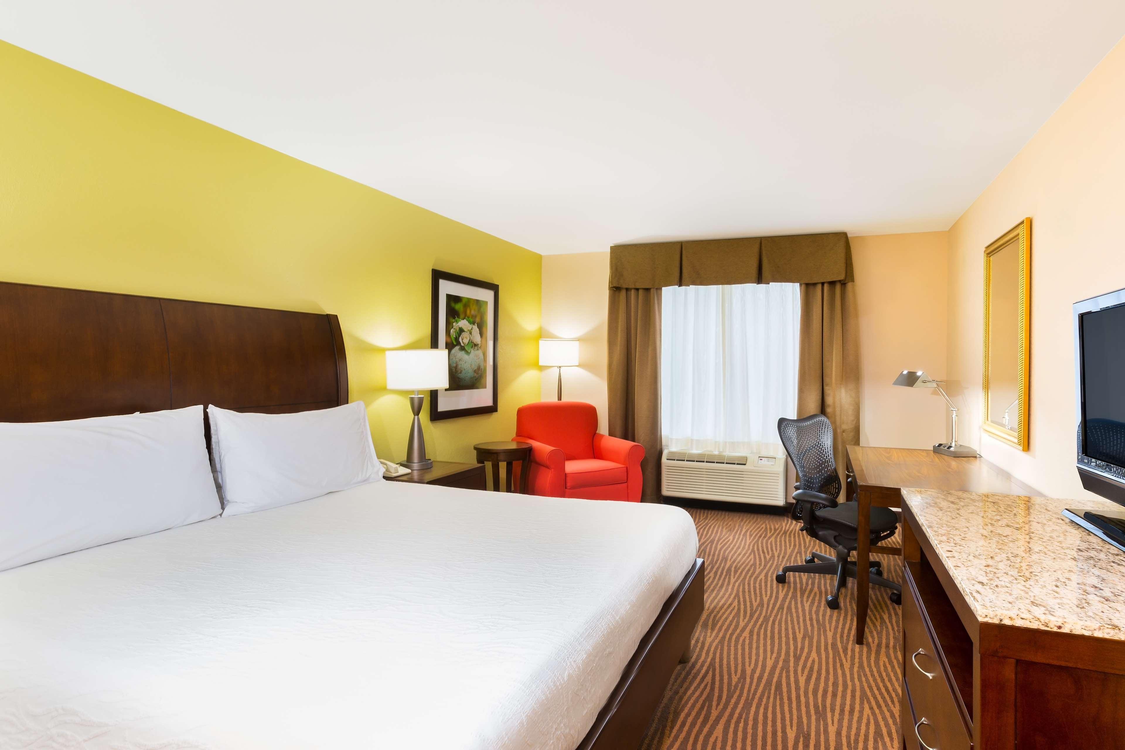 Hilton Garden Inn Форт Майерс Экстерьер фото