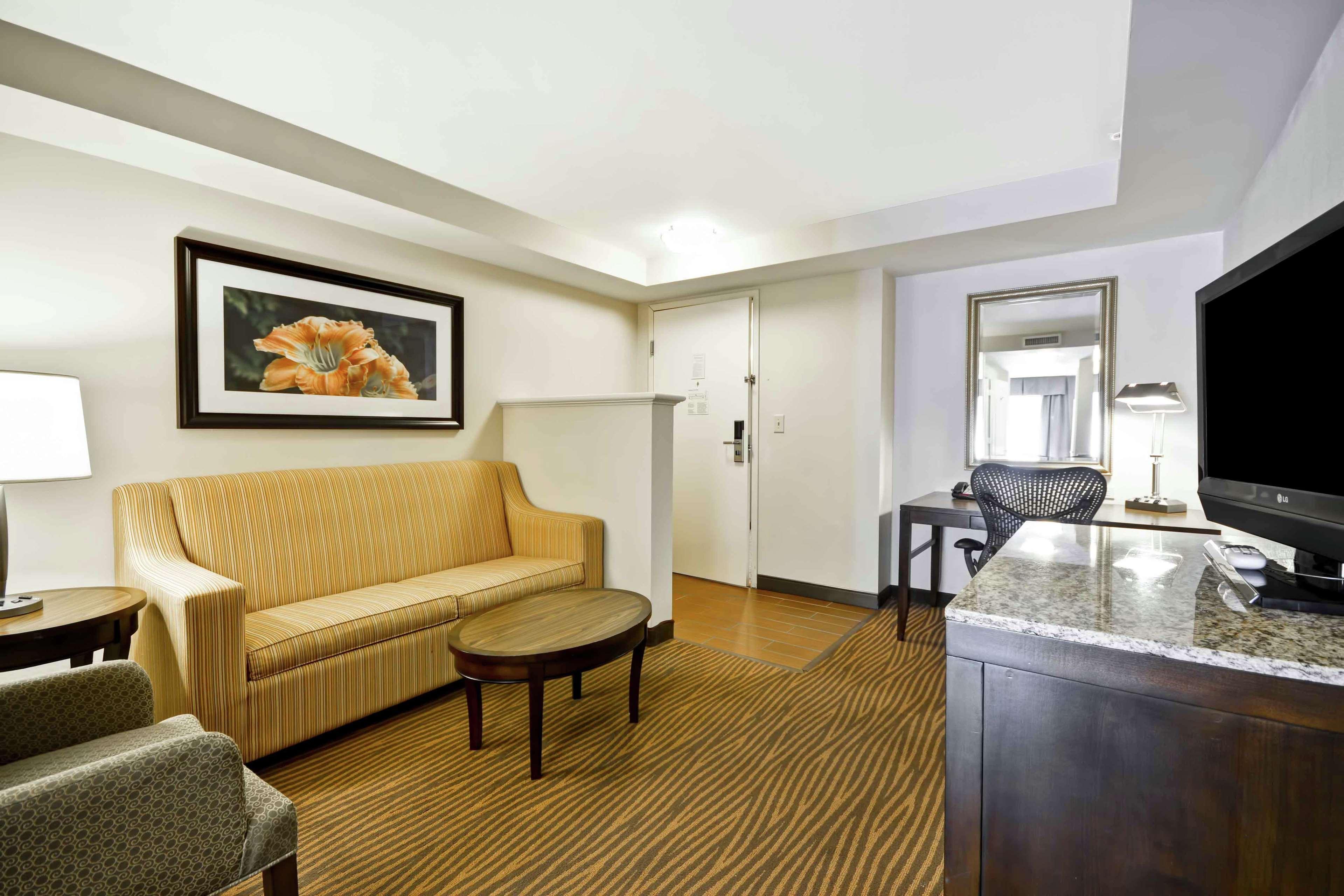Hilton Garden Inn Форт Майерс Экстерьер фото