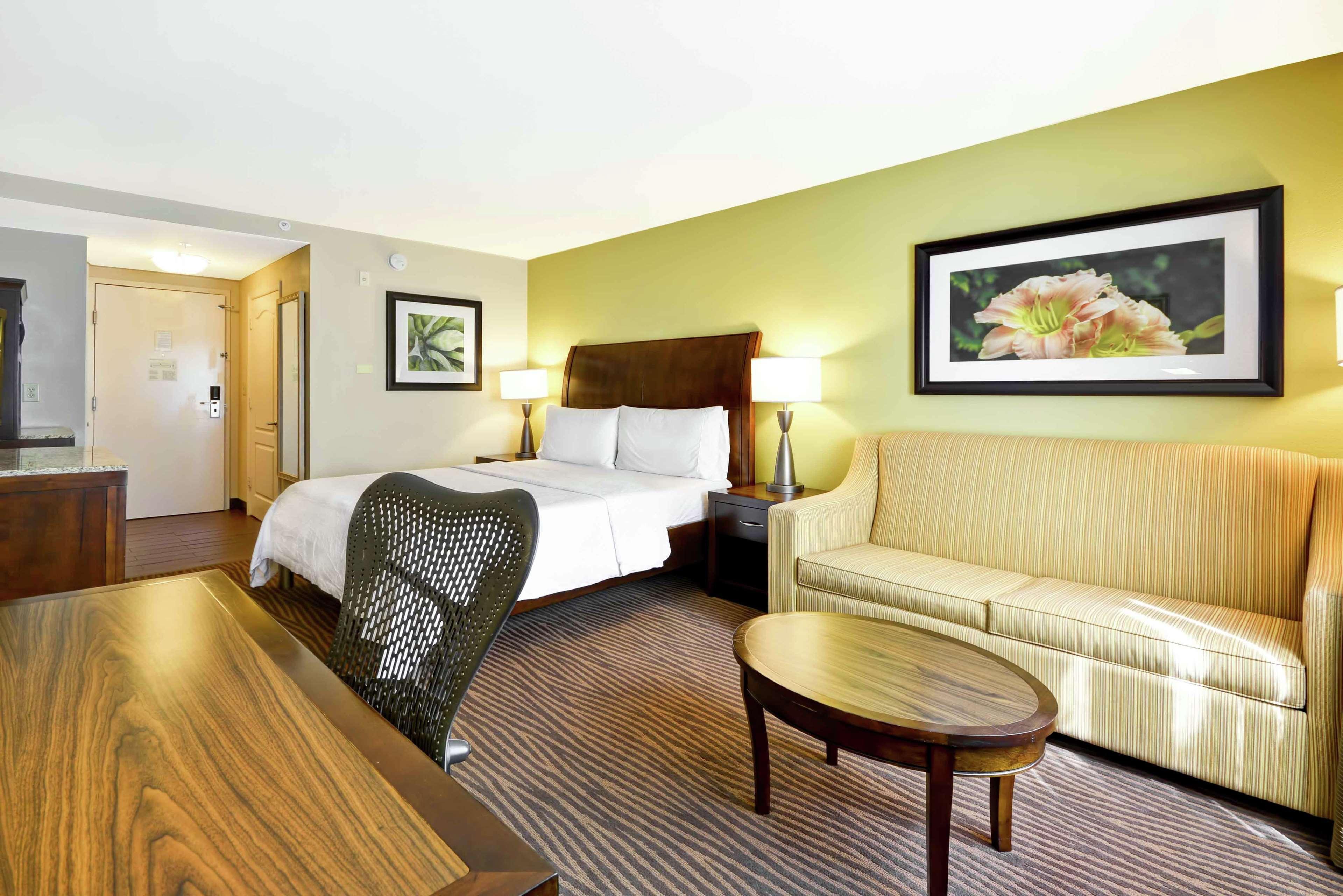 Hilton Garden Inn Форт Майерс Экстерьер фото