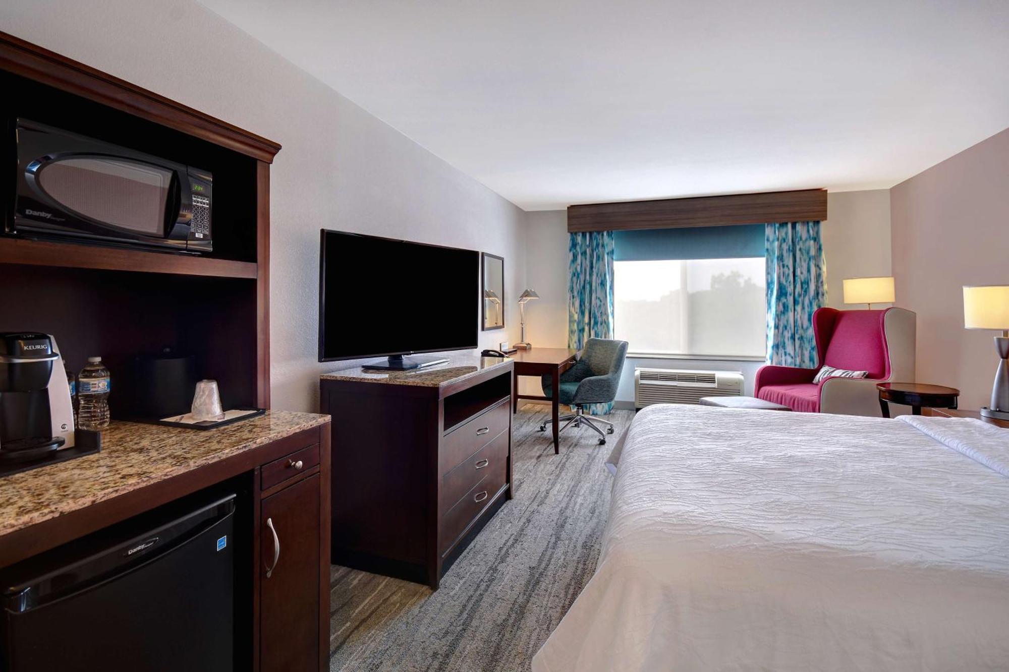 Hilton Garden Inn Форт Майерс Экстерьер фото