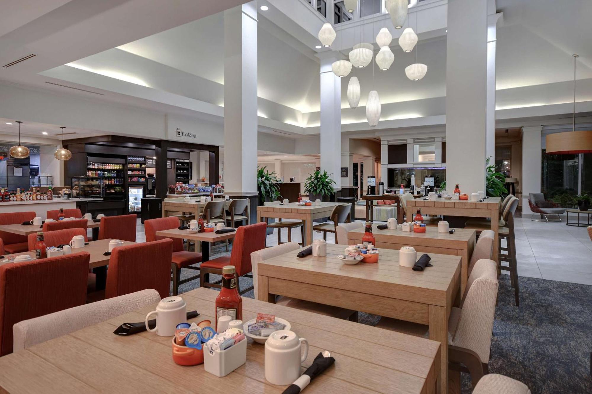 Hilton Garden Inn Форт Майерс Экстерьер фото